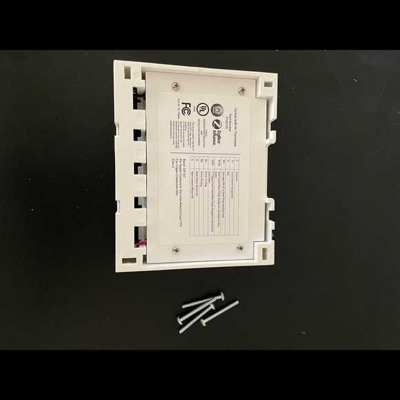 Comcast Xfinity programmable thermostat - Picture 5 of 6